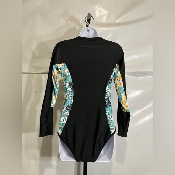 Women’s One Piece Bodysuit Rash Guard Size Large - Picture 2 of 2